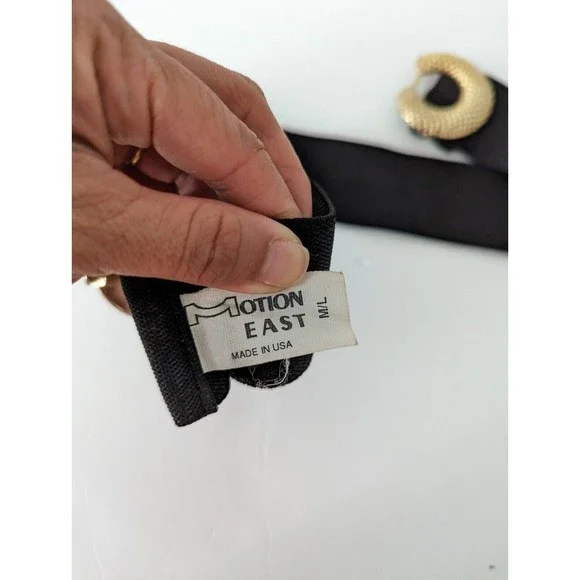 Vintage Motion East Black Elastic Stretch Belt Gold Detail Hook Closure 80s 90s - Picture 5 of 5